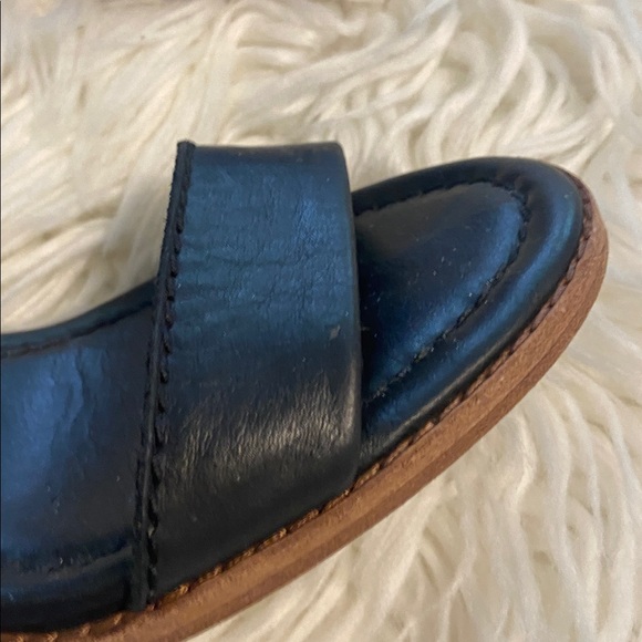 Frye Black and White Ankle Strap Heels size 7.5 very good condition zipper back - Picture 3 of 12